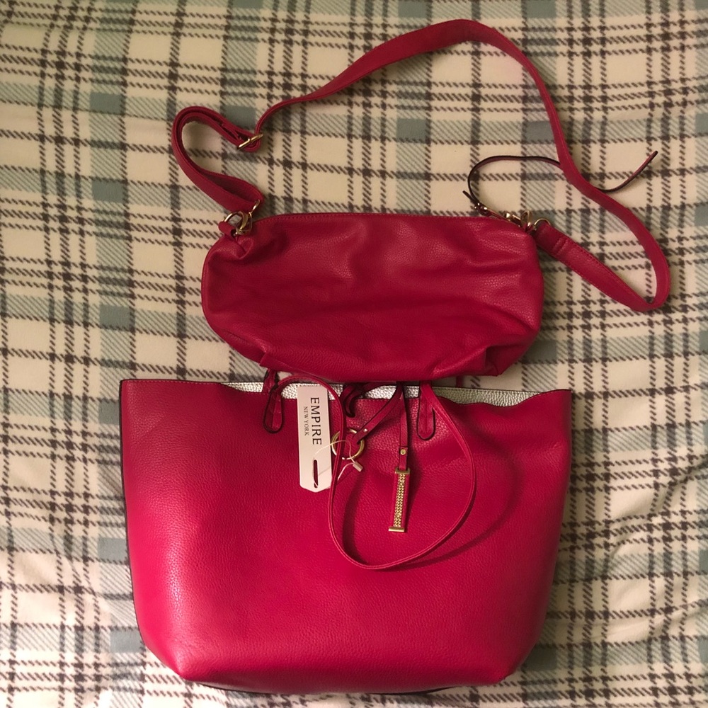 🎉SALE🎉 reversible tote with matching crossbody